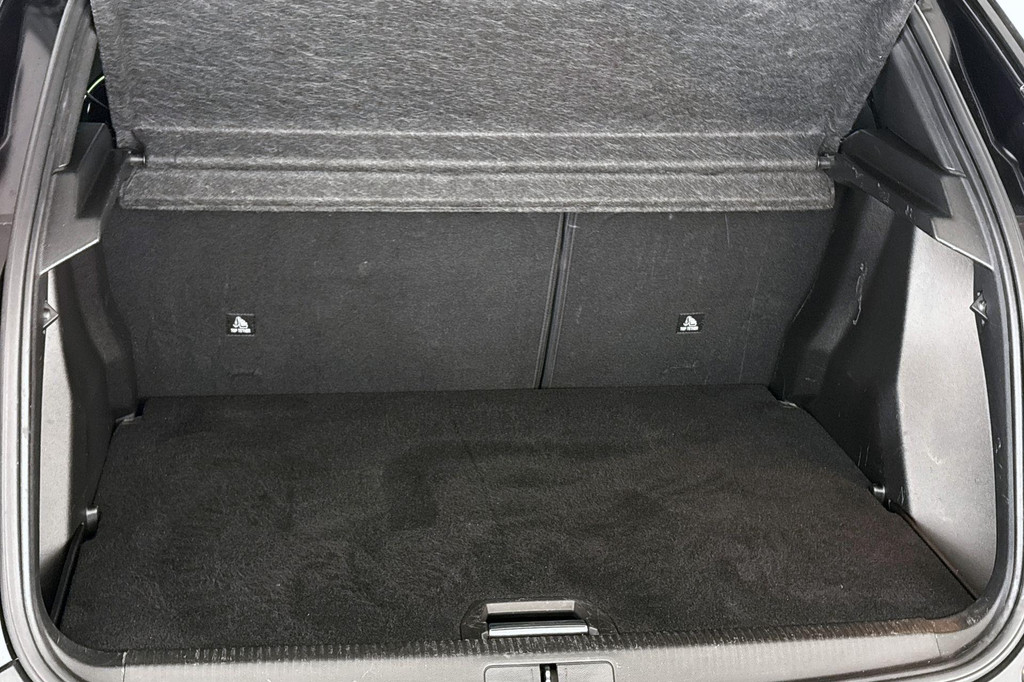Peugeot e-2008 (L701ZL) met abonnement