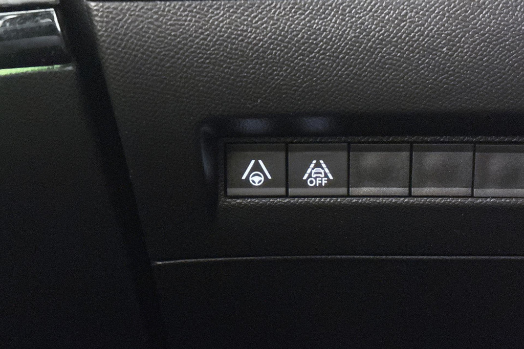 Peugeot e-2008 (L701ZL) met abonnement
