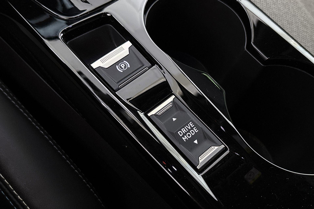 Peugeot e-2008 (L701ZL) met abonnement