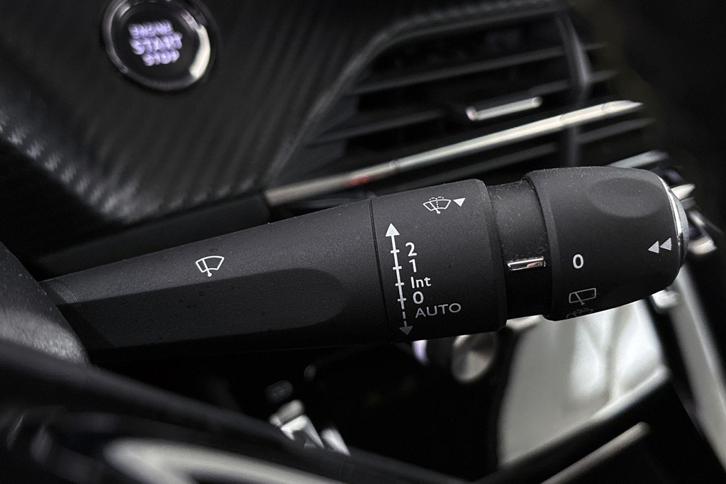 Peugeot e-2008 (L701ZL) met abonnement