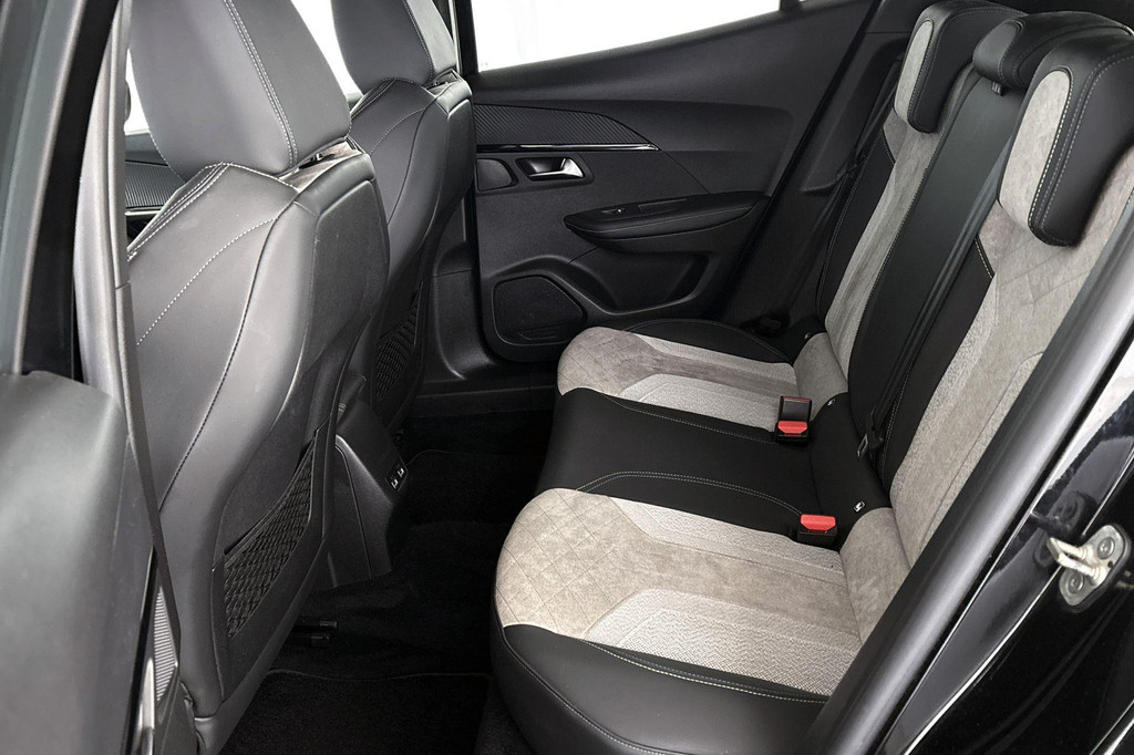 Peugeot e-2008 (L701ZL) met abonnement