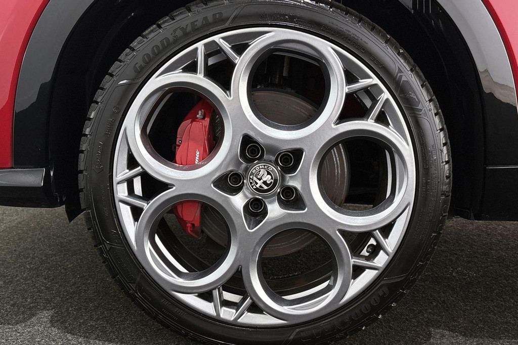 Alfa Romeo Tonale (KTP81Z) met abonnement