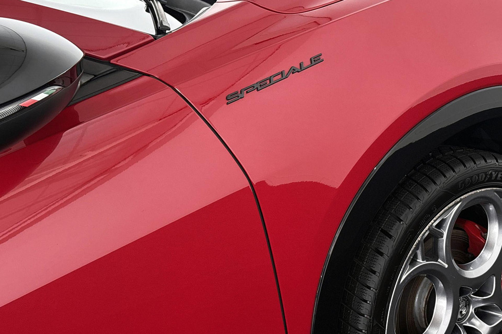 Alfa Romeo Tonale (KTP81Z) met abonnement