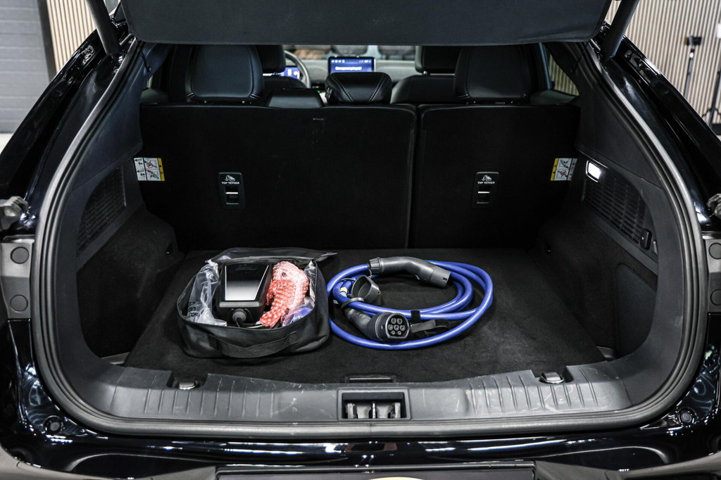 Ford Mustang Mach-E (N431DS) met abonnement
