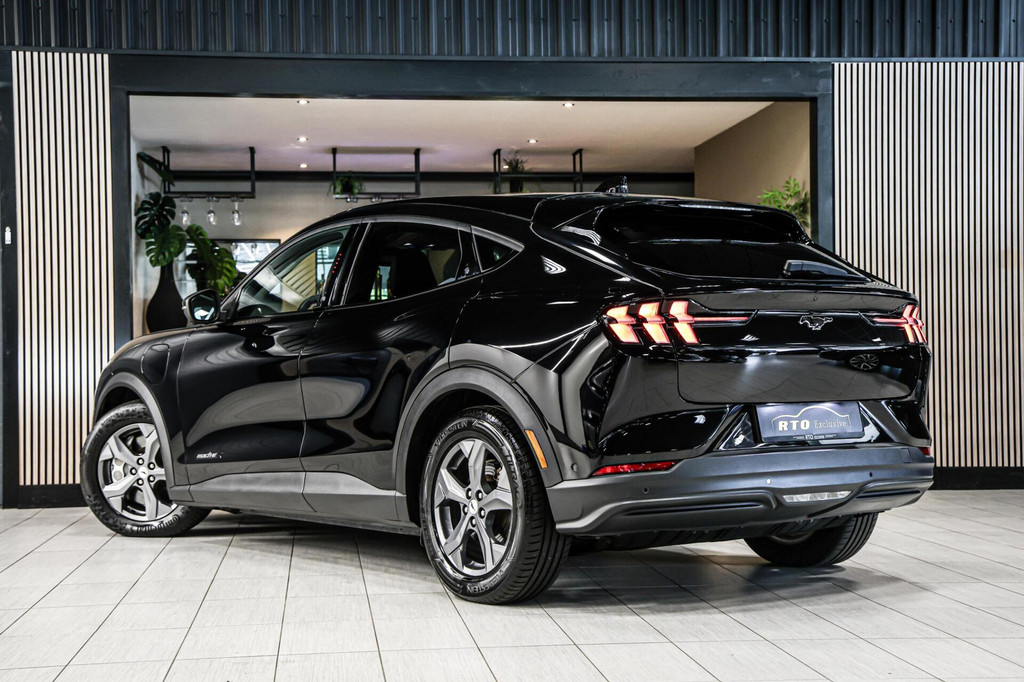 Ford Mustang Mach-E (N431DS) met abonnement