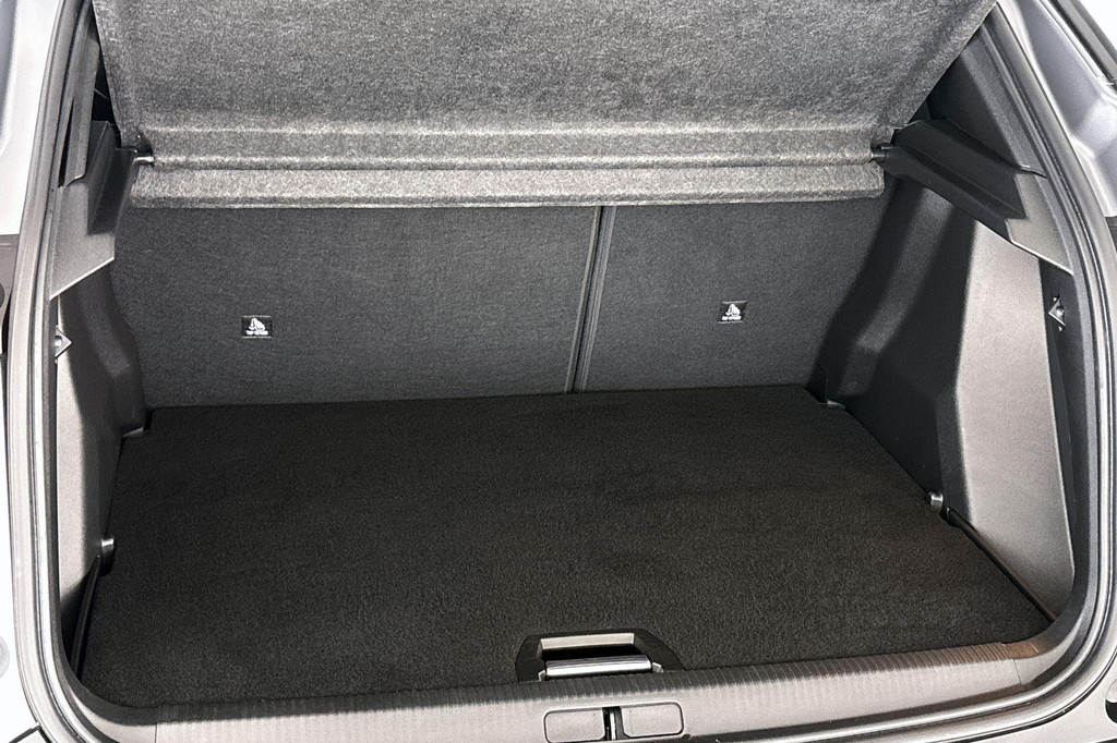 Peugeot e-2008 (KTP82Z) met abonnement