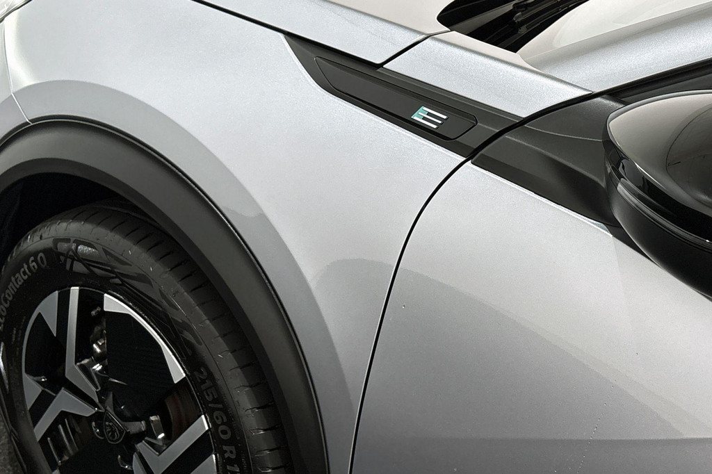 Peugeot e-2008 (KTP82Z) met abonnement