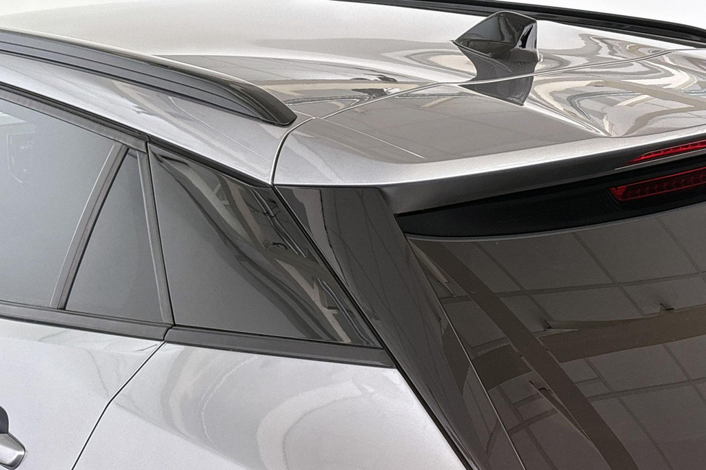 Peugeot e-2008 (KTP82Z) met abonnement