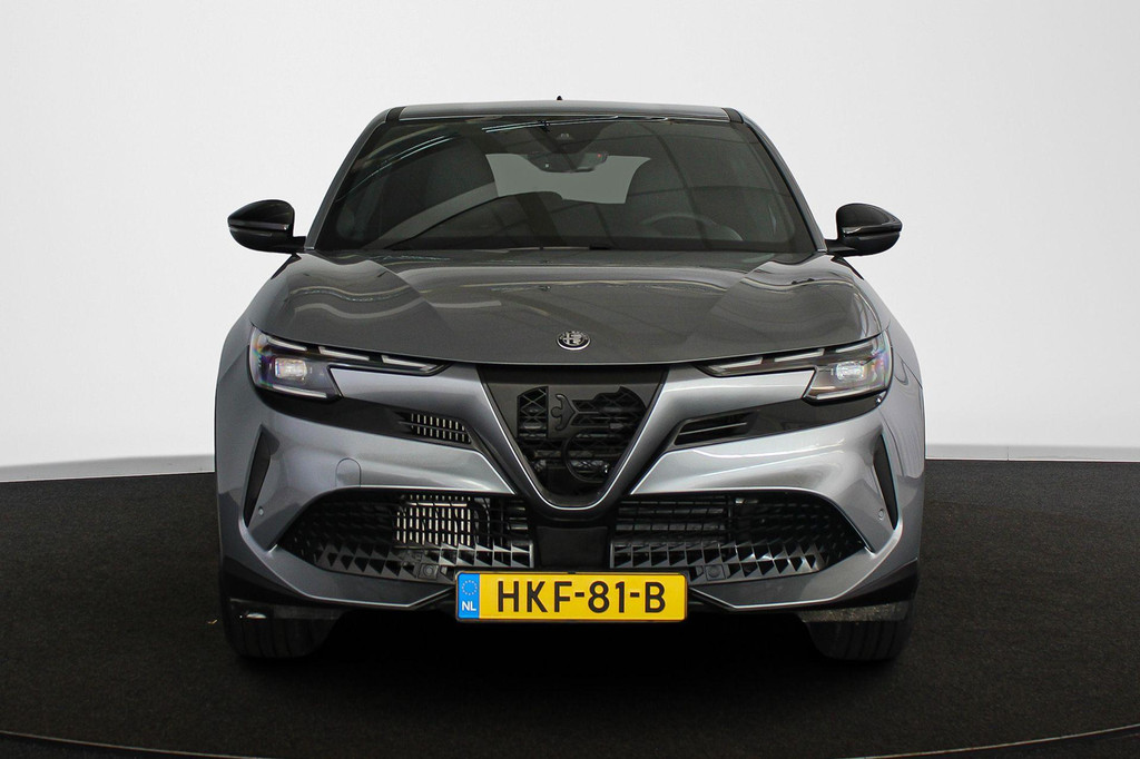 Alfa Romeo Junior (HKF81B) met abonnement
