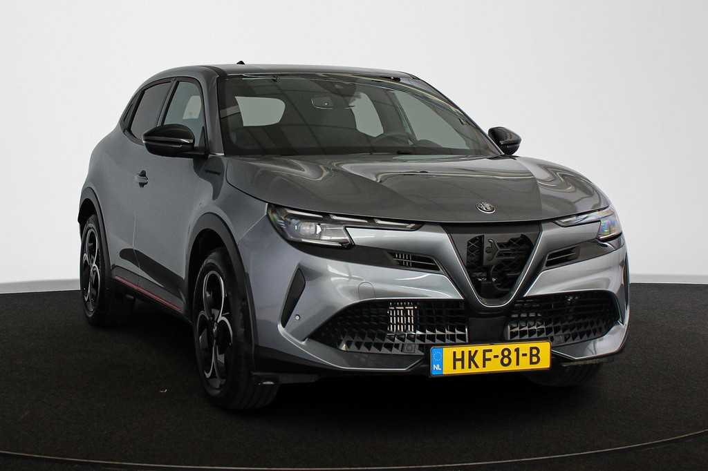 Alfa Romeo Junior (HKF81B) met abonnement
