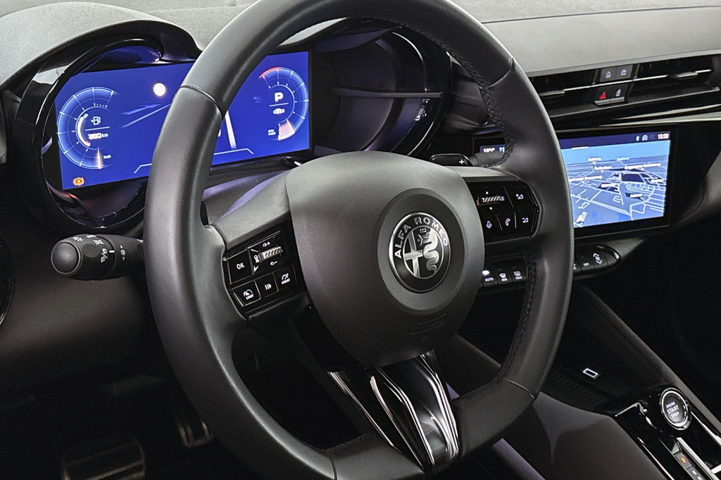 Alfa Romeo Junior (HKF81B) met abonnement