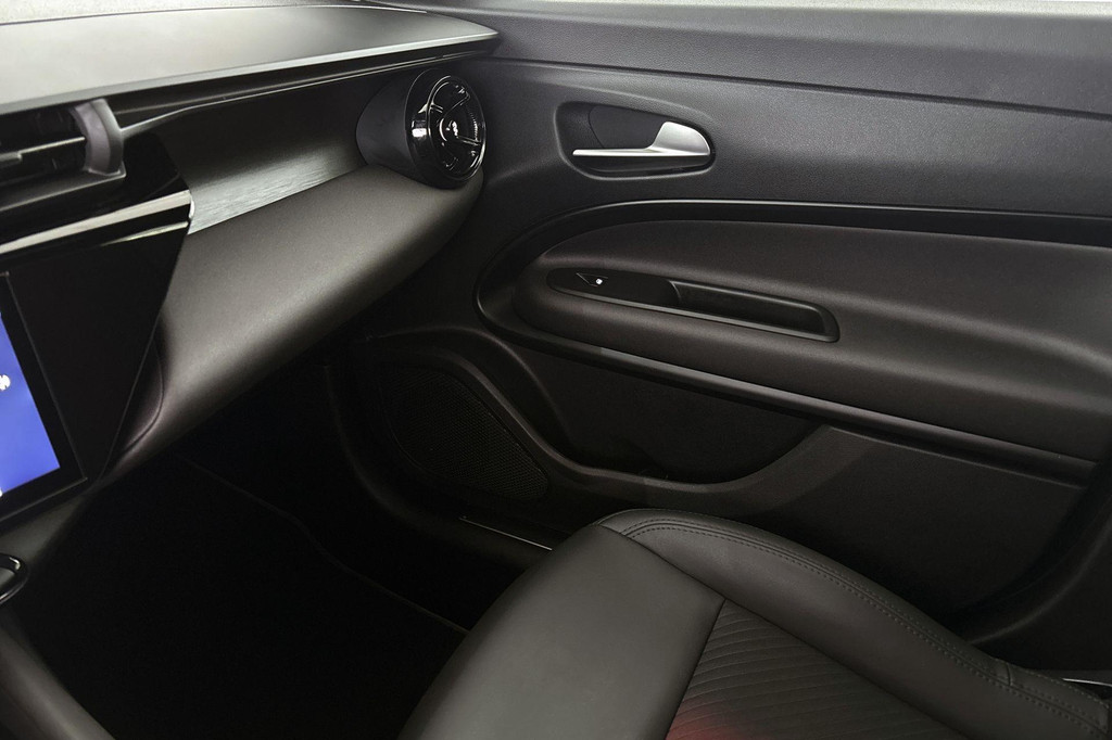 Alfa Romeo Junior (HKF81B) met abonnement