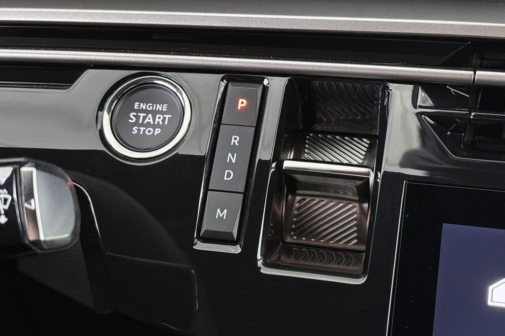 Peugeot 5008 (KRR71L) met abonnement