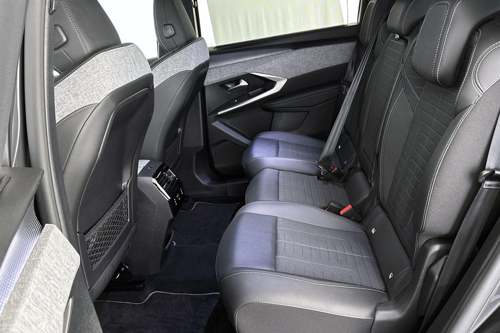 Peugeot 5008 (KRR71L) met abonnement