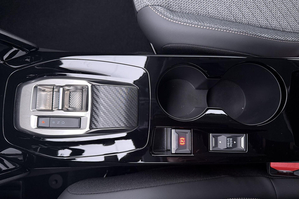 Peugeot 208 (KKJ66N) met abonnement