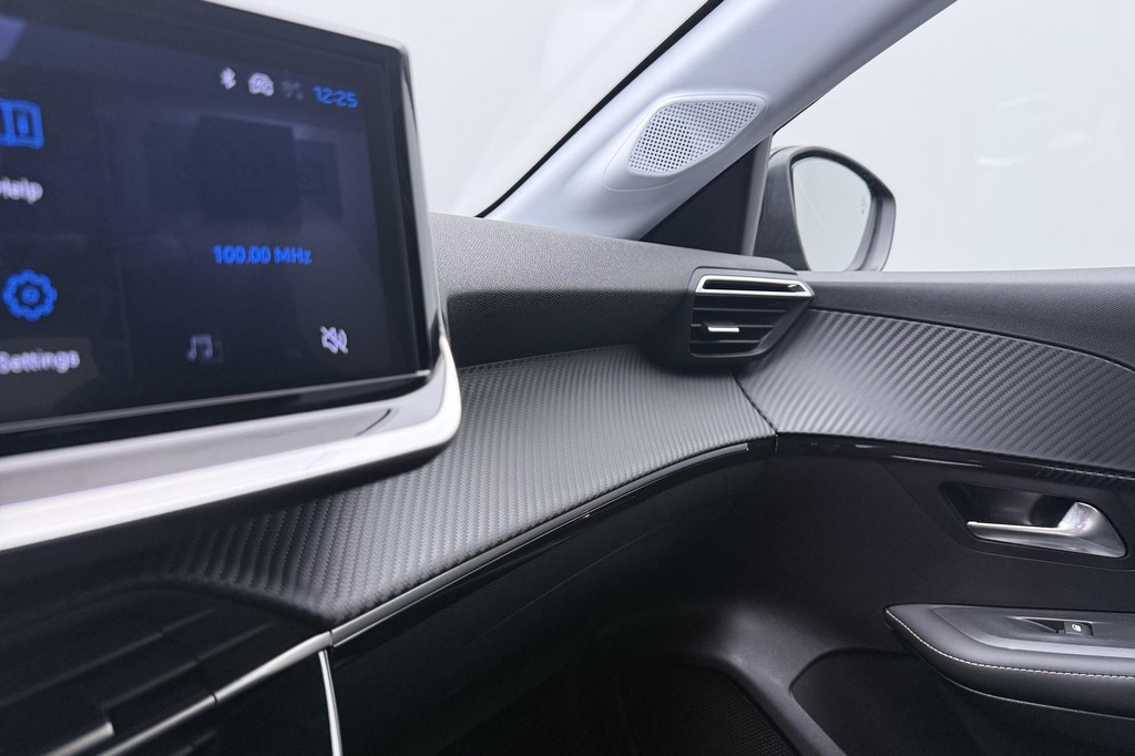 Peugeot 208 (KKJ66N) met abonnement