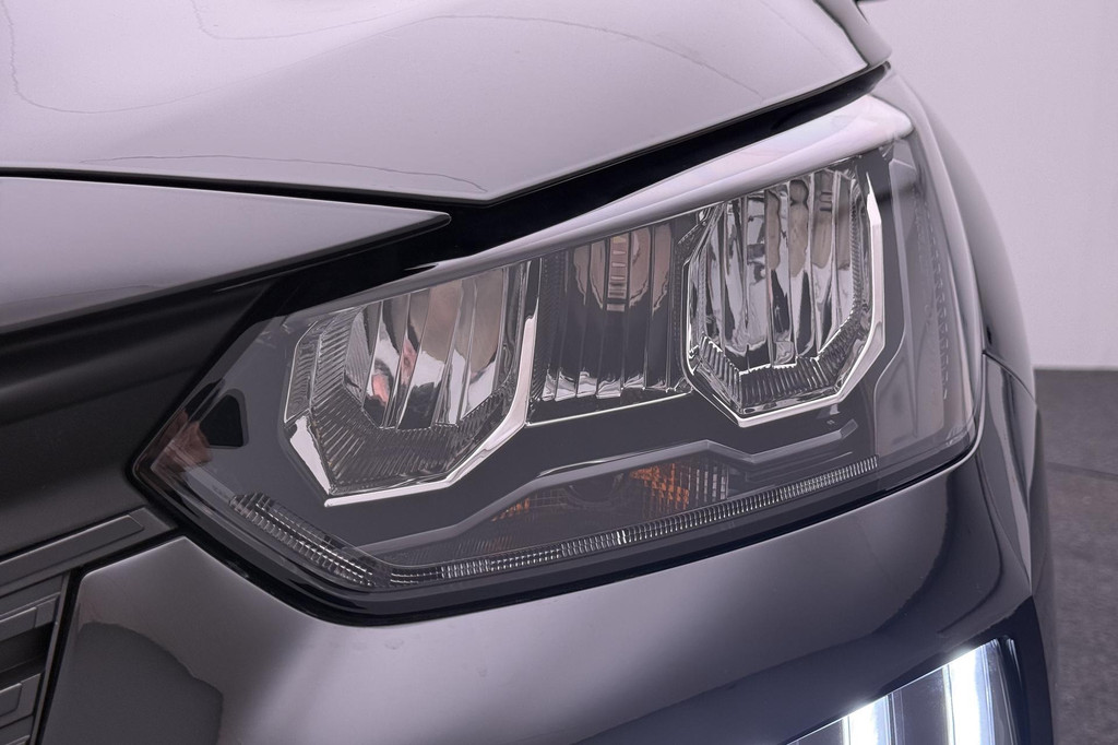 Peugeot 208 (KKJ66N) met abonnement