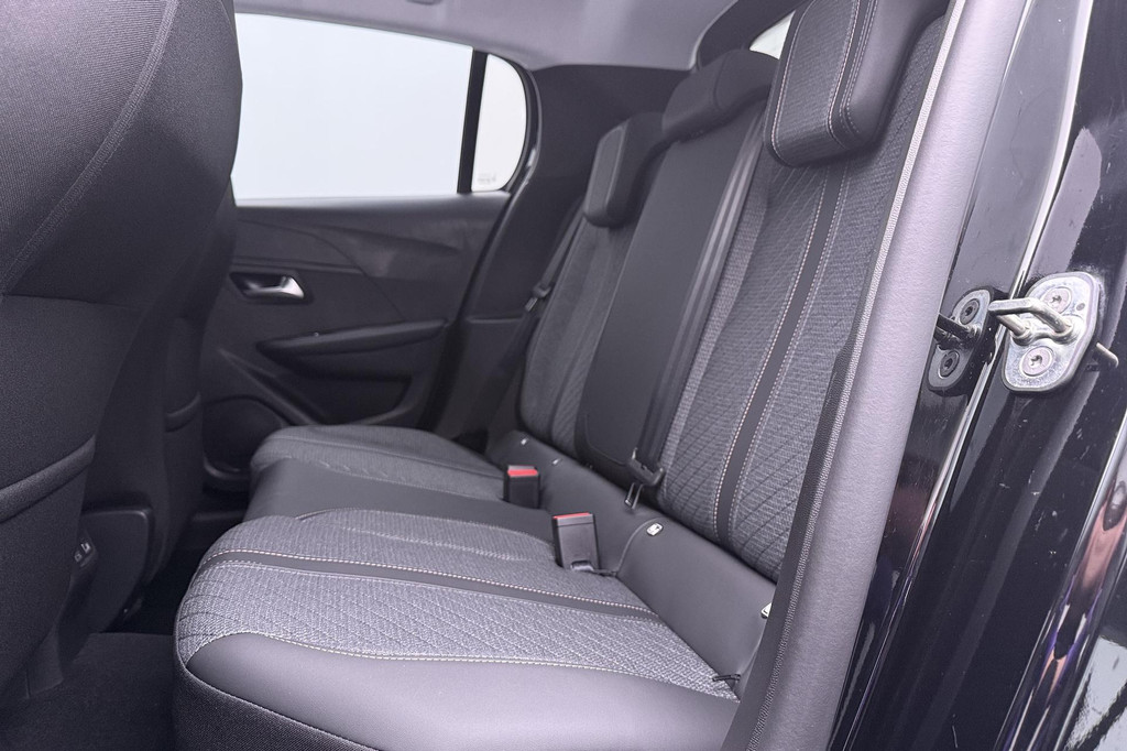 Peugeot 208 (KKJ66N) met abonnement