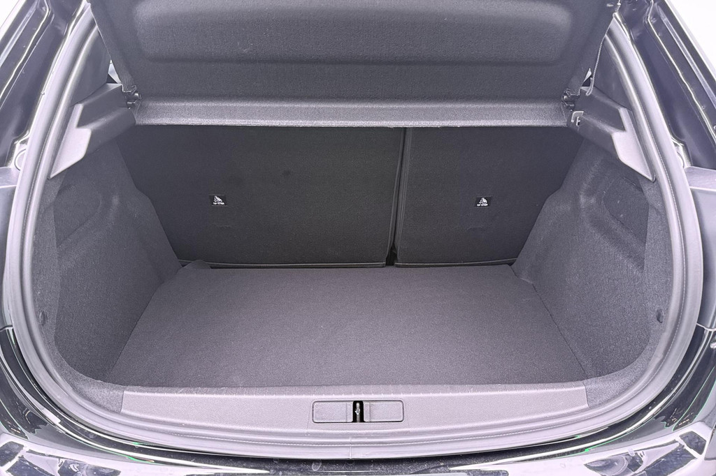 Peugeot 208 (KKJ66N) met abonnement