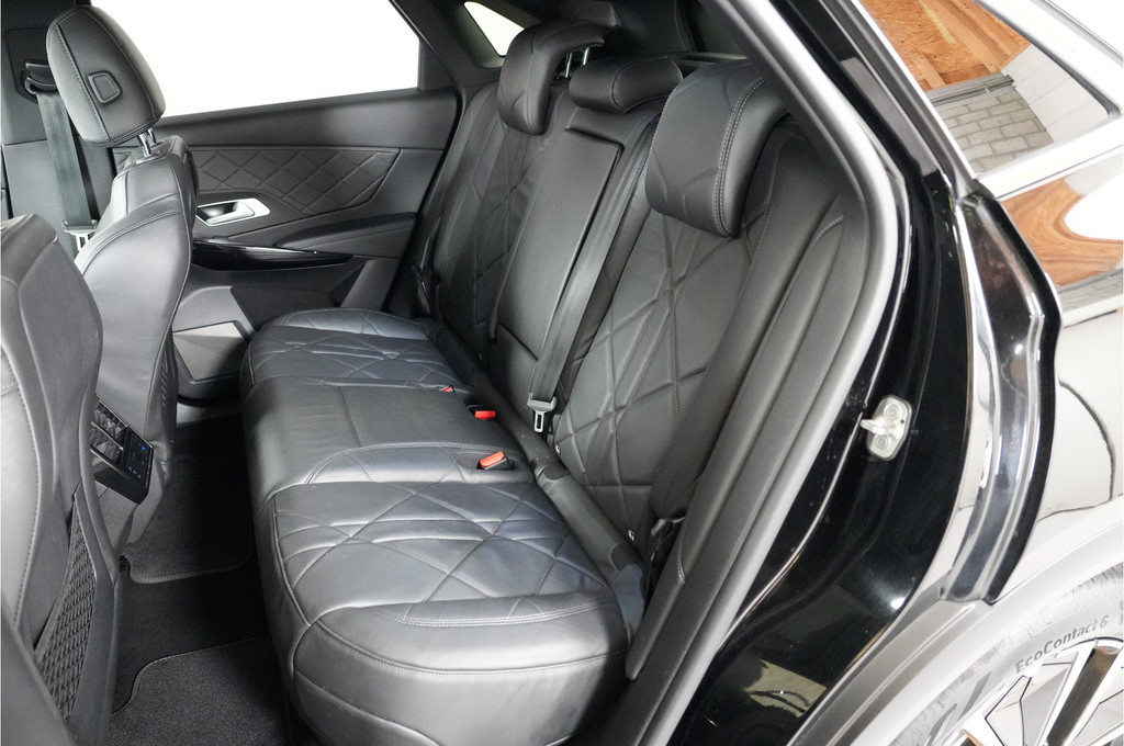 DS DS 7 (KXL97T) met abonnement