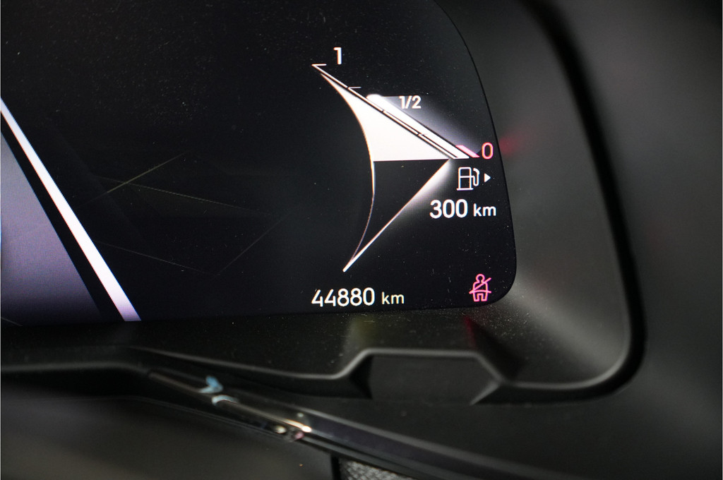 DS DS 7 (KXL97T) met abonnement