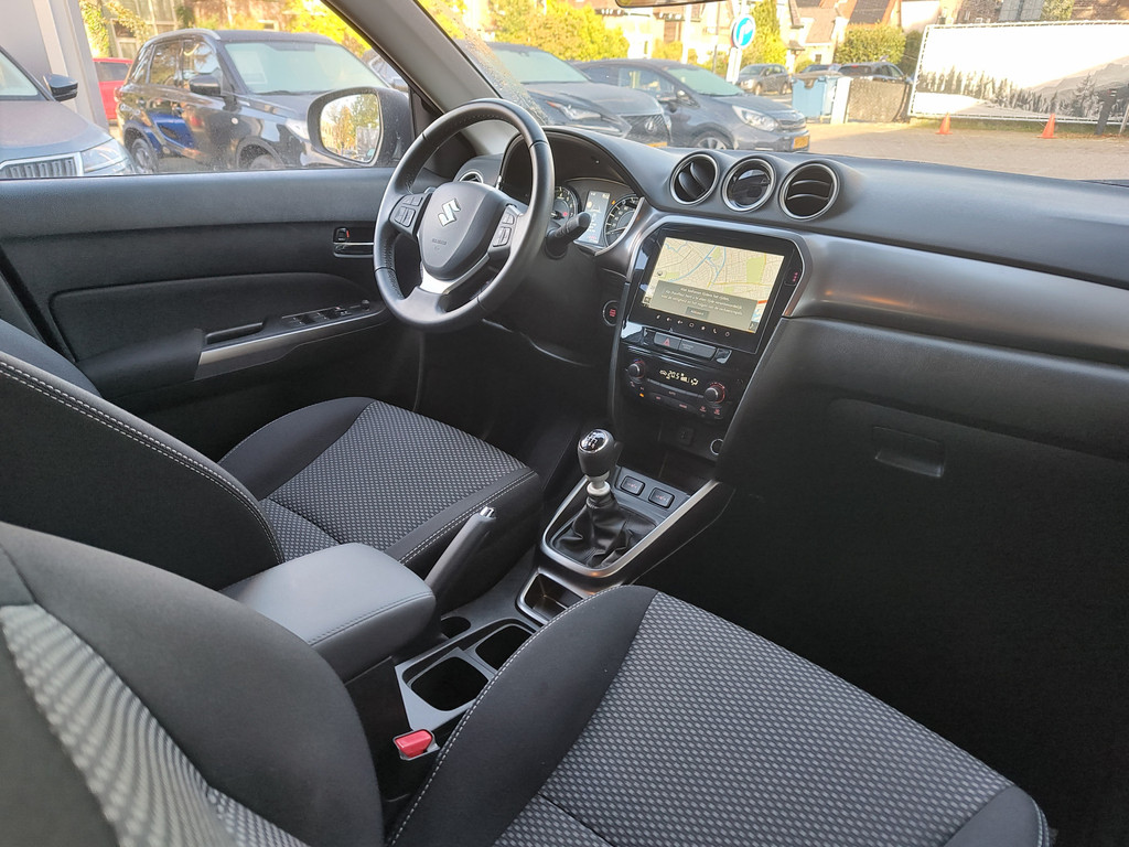 Suzuki Vitara (HLR62G) met abonnement