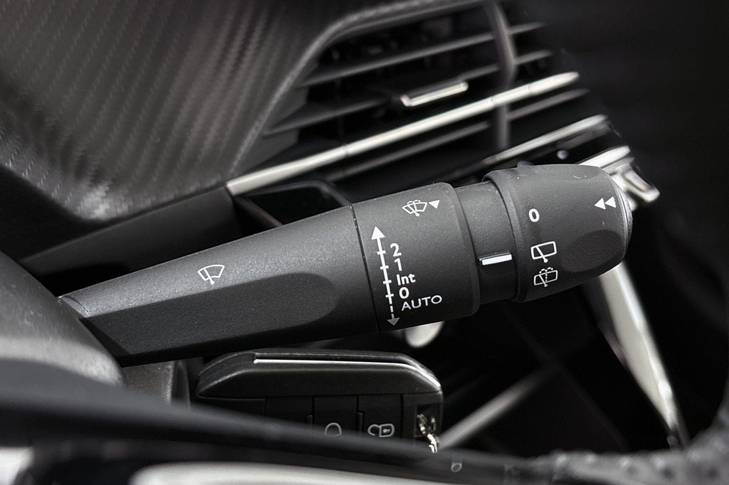 Peugeot e-208 (KNK66T) met abonnement