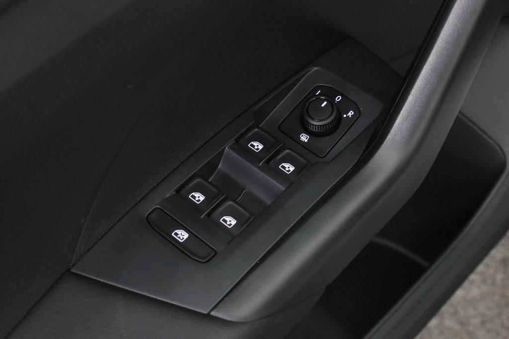 Volkswagen T-Cross (KNR10F) met abonnement