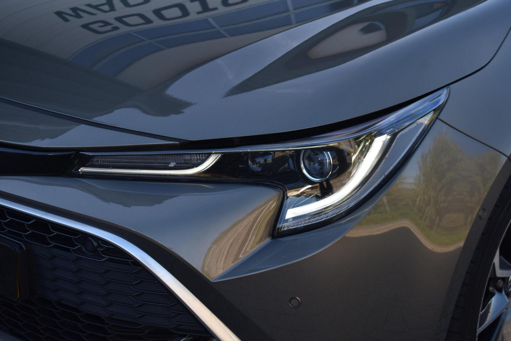 Toyota Corolla Touring Sports (N965JS) met abonnement