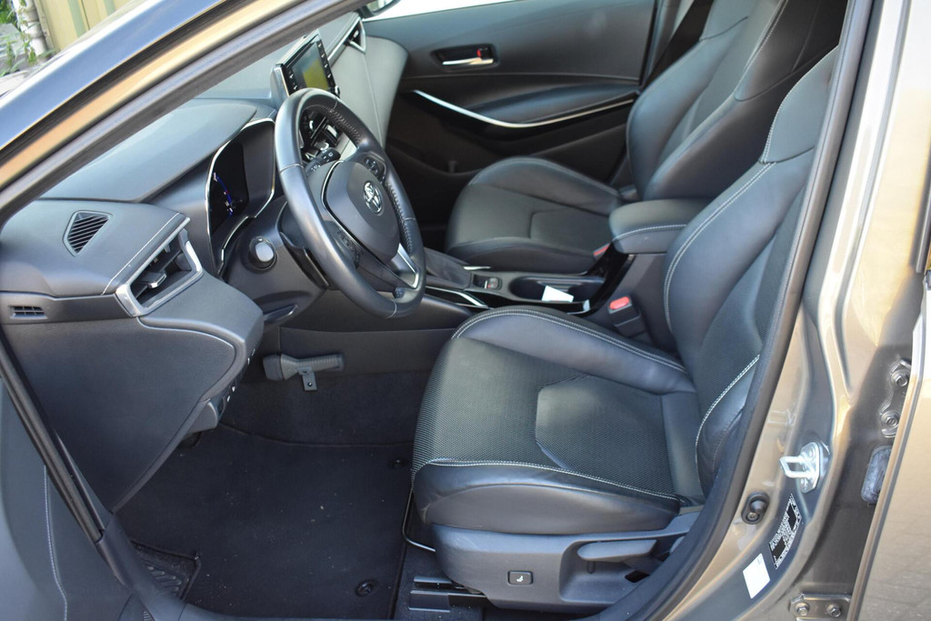 Toyota Corolla Touring Sports (N965JS) met abonnement