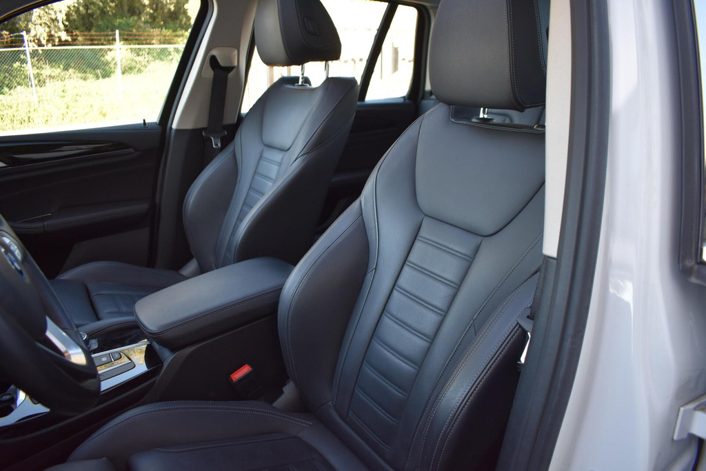 BMW iX3 (L543ZJ) met abonnement