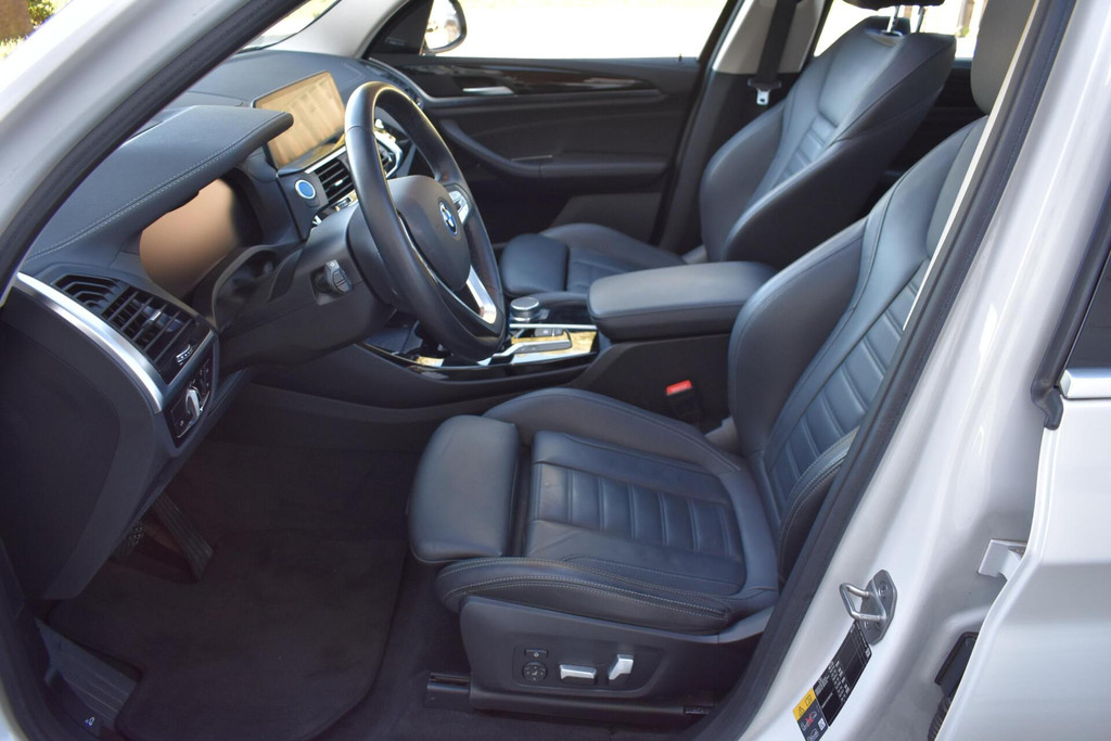 BMW iX3 (L543ZJ) met abonnement