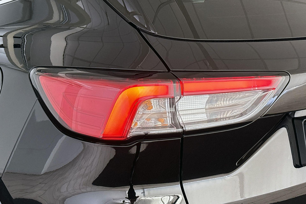 Ford Kuga (KTK78J) met abonnement
