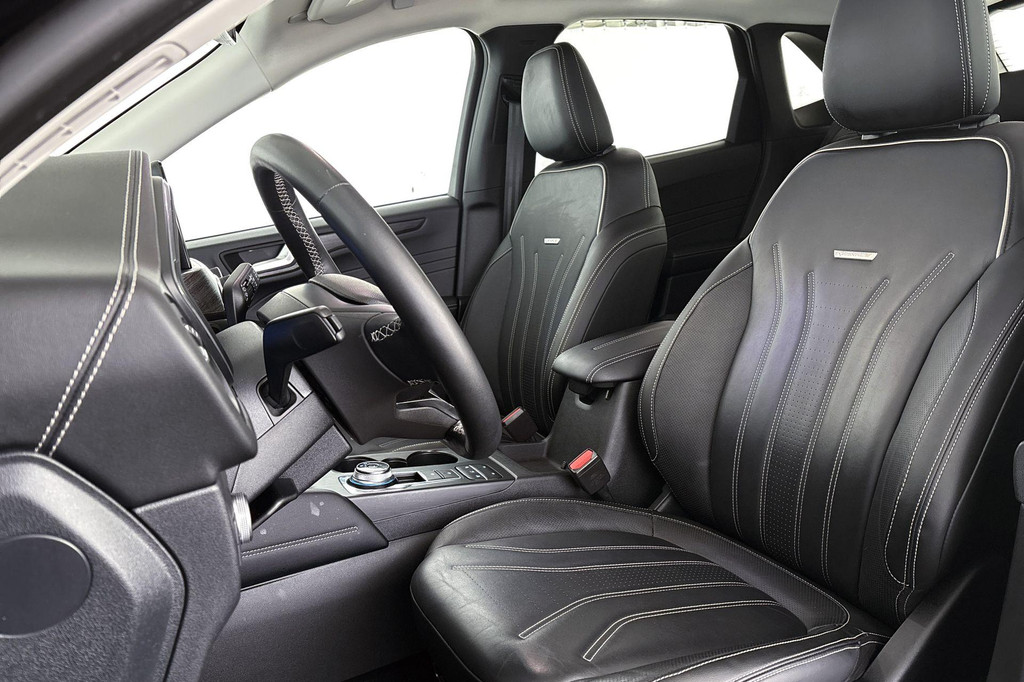 Ford Kuga (KTK78J) met abonnement