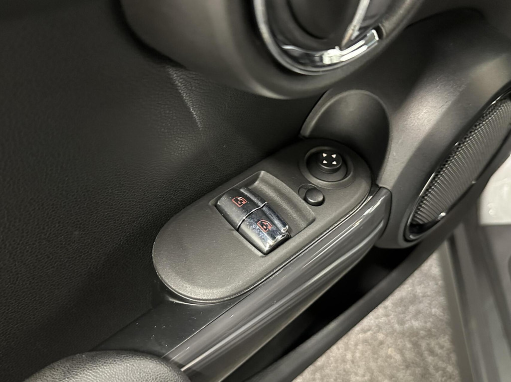 MINI 3-Deurs (P668SJ) met abonnement