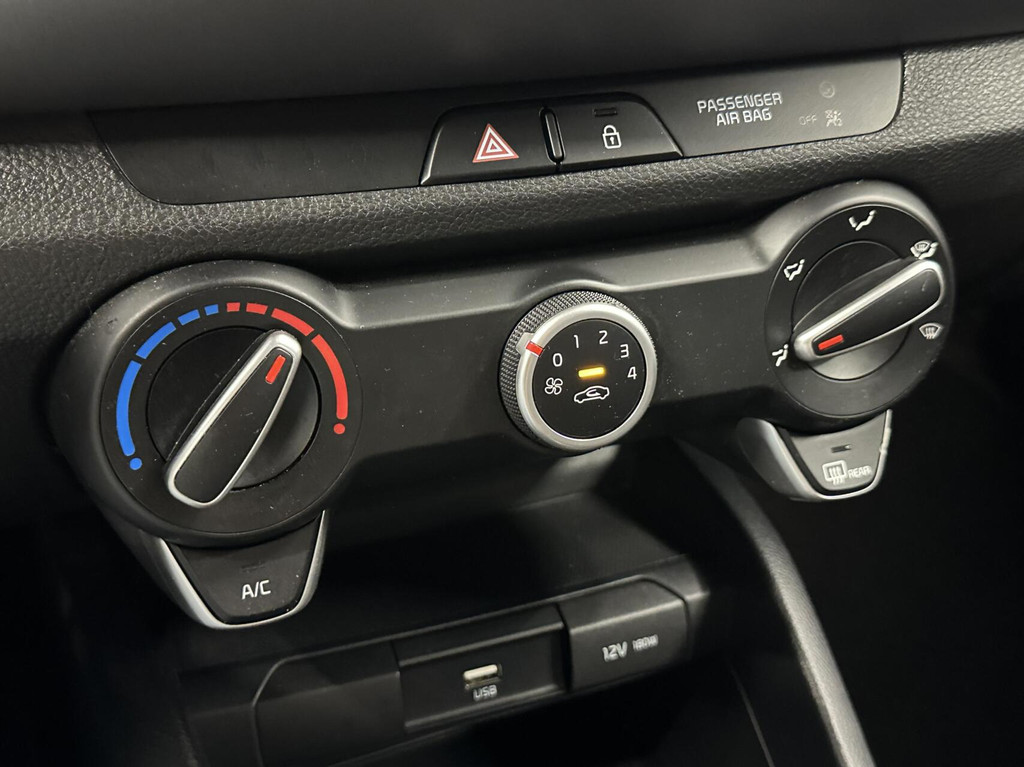 Kia Stonic (L874PV) met abonnement