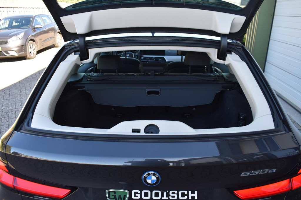 BMW 5 Serie touring (R433NX) met abonnement
