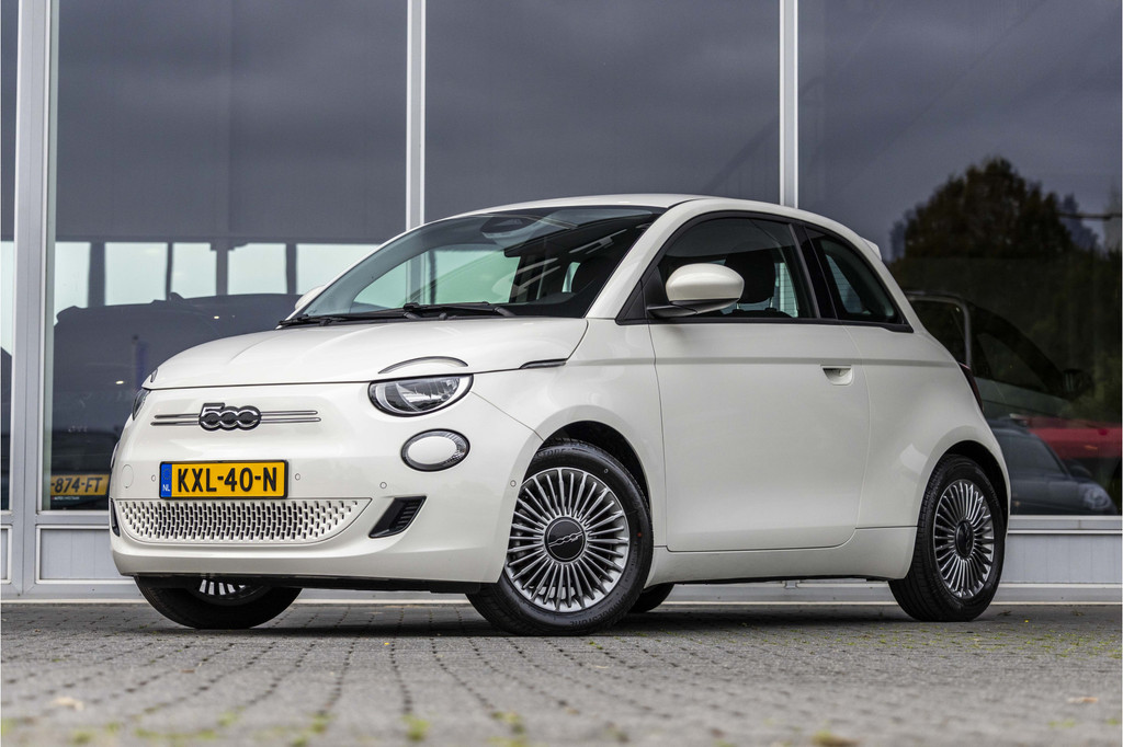 Fiat 500 (KXL40N) met abonnement