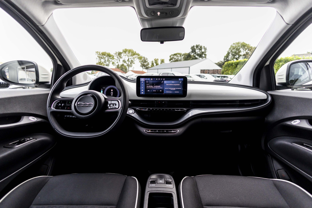 Fiat 500 (KXL40N) met abonnement