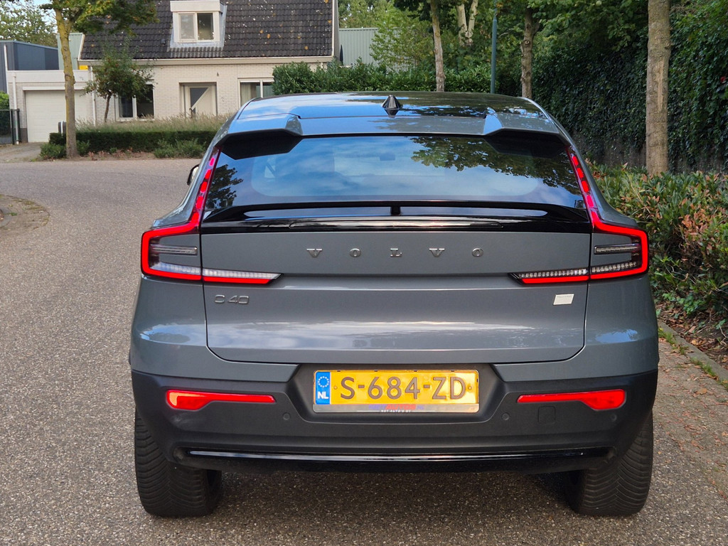Volvo C40 (S684ZD) met abonnement