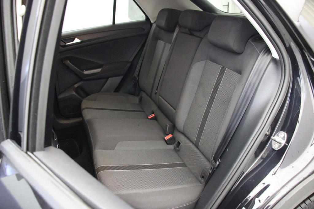Volkswagen T-Roc (P461XX) met abonnement
