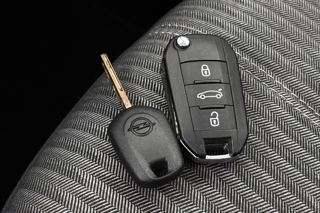 Opel Corsa (S689FL) met abonnement