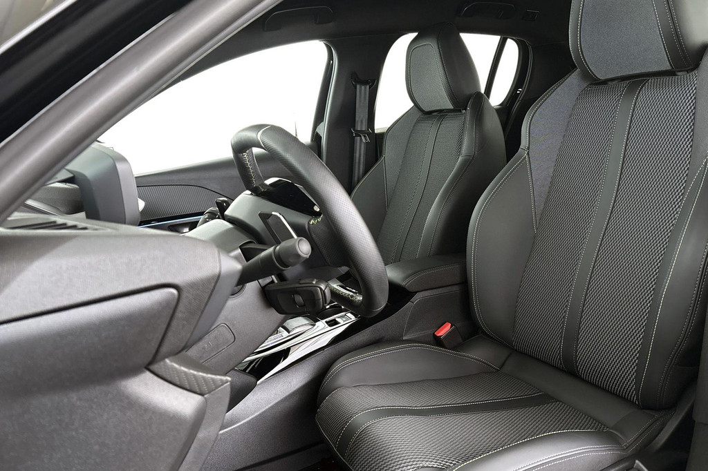 Peugeot 208 (JTP88K) met abonnement