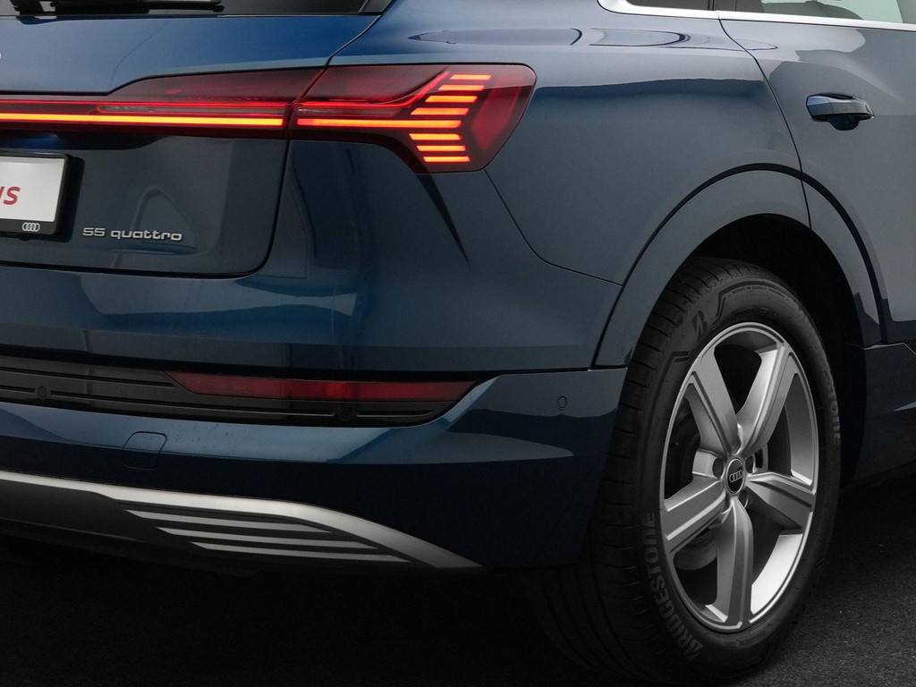 Audi e-tron (P749XP) met abonnement