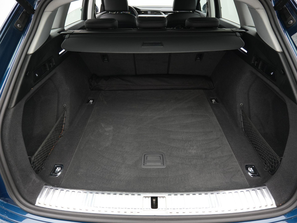 Audi e-tron (P749XP) met abonnement