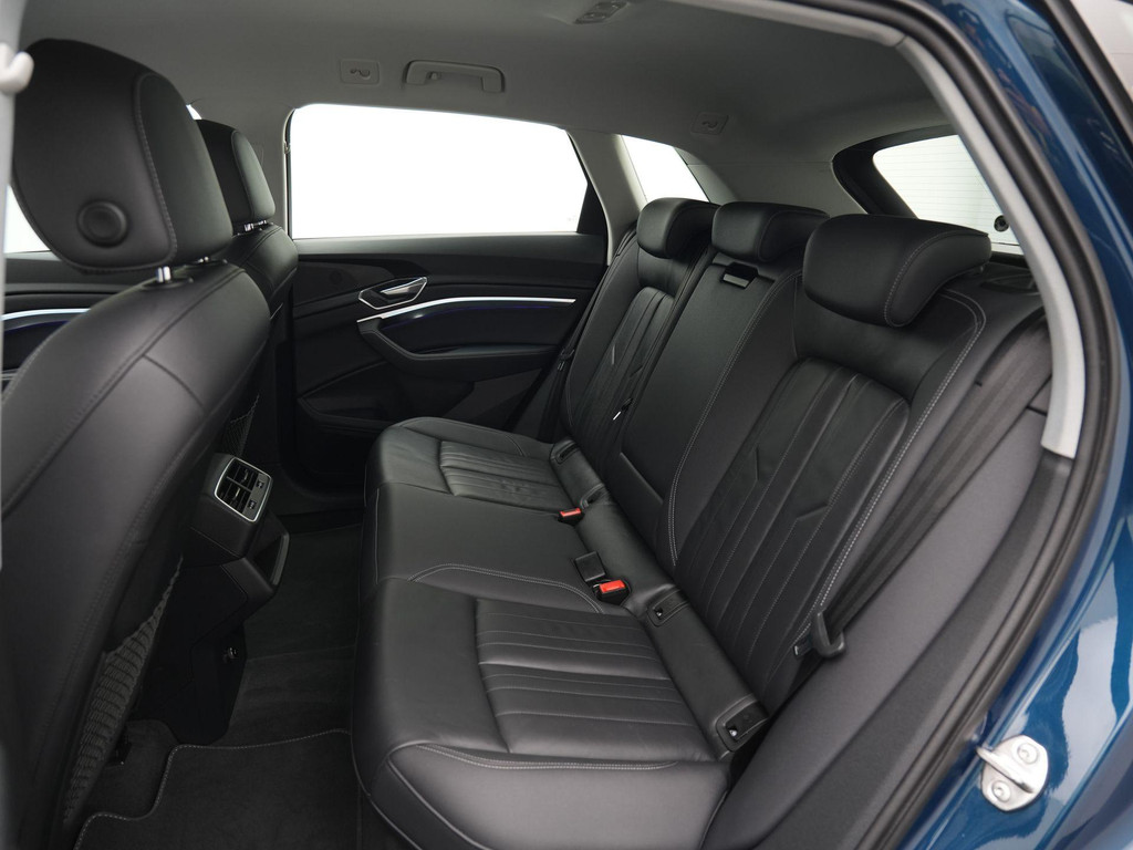 Audi e-tron (P749XP) met abonnement