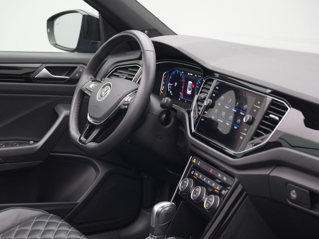 Volkswagen T-Roc Cabrio (KTX07F) met abonnement