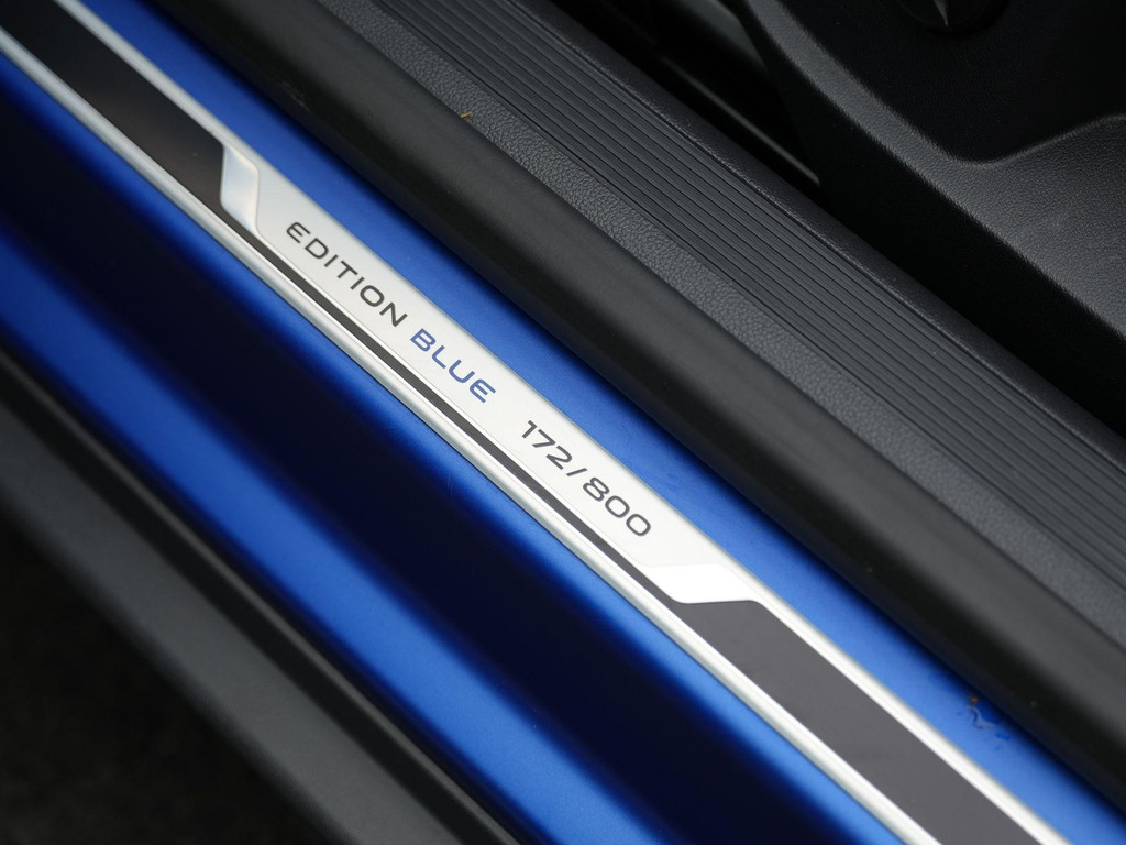 Volkswagen T-Roc Cabrio (KTX07F) met abonnement