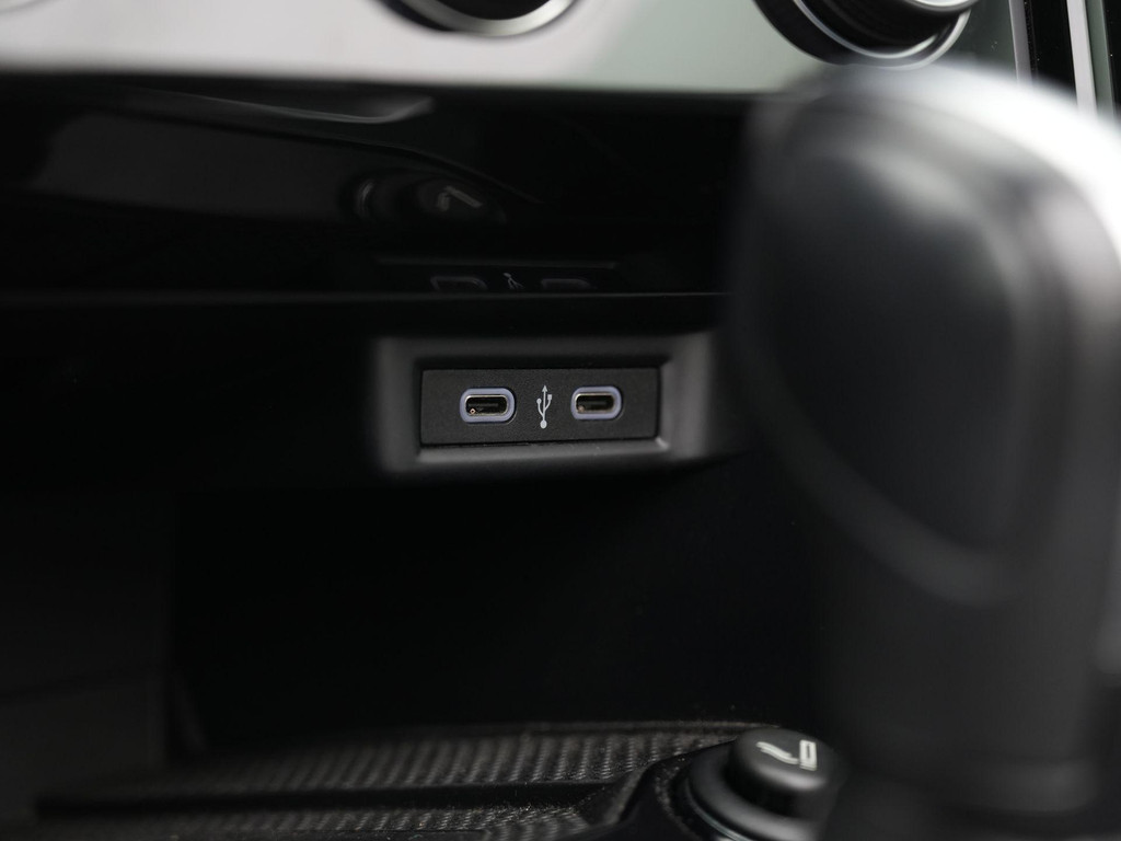 Volkswagen T-Roc Cabrio (KTX07F) met abonnement