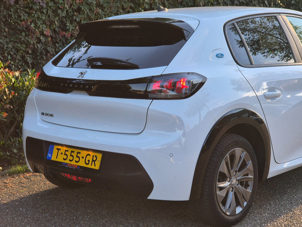 Peugeot e-208 (T555GR) met abonnement